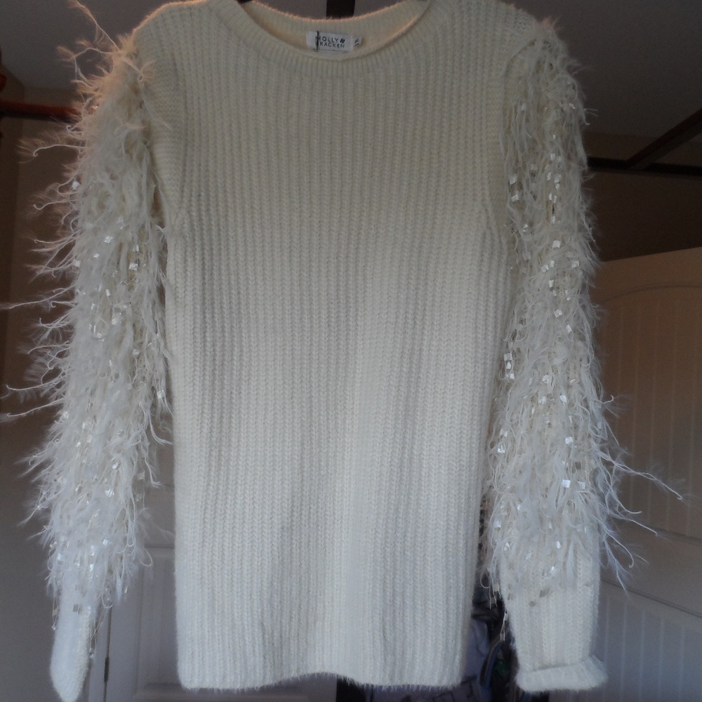 Ivory Fringe sleeve sweater